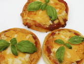 Roll It Pastry childrens make and do Mini Pizza  